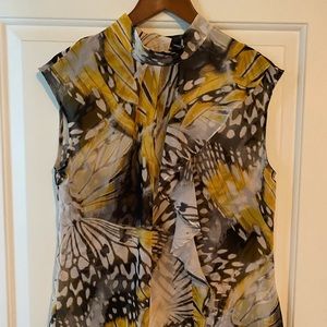 Women’s sleeveless blouse